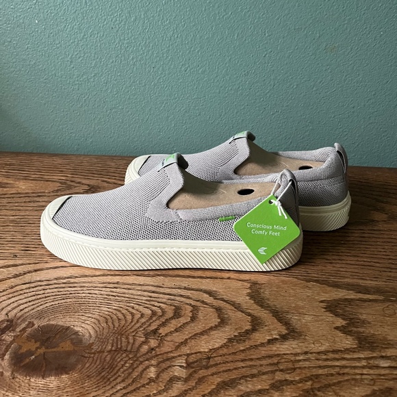 Cariuma IBI Slip On Pale Gray Knit Sustainable Sneaker Size 7 NWT - Picture 5 of 9